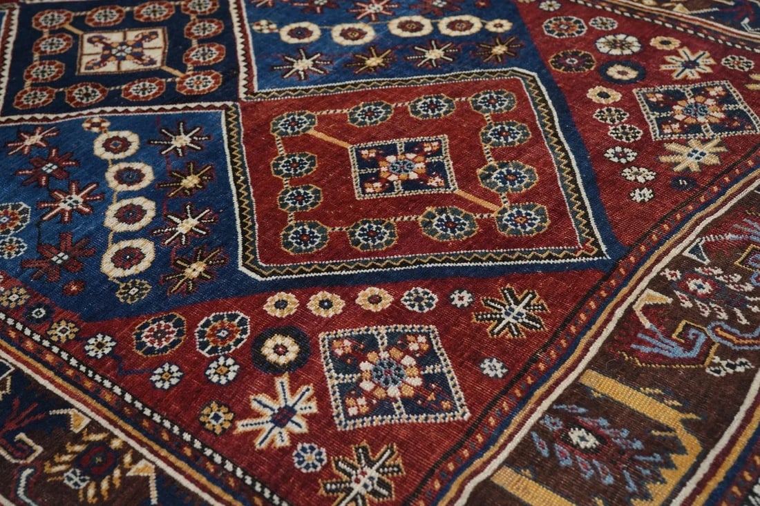 Antique Qashqai Rug 4'1'' x 6'10'' - 7