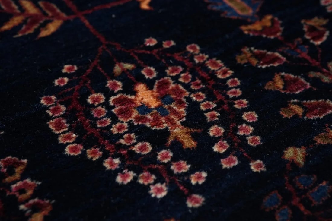 Antique Sarouk Rug 4'1'' x 6'7'' - 8