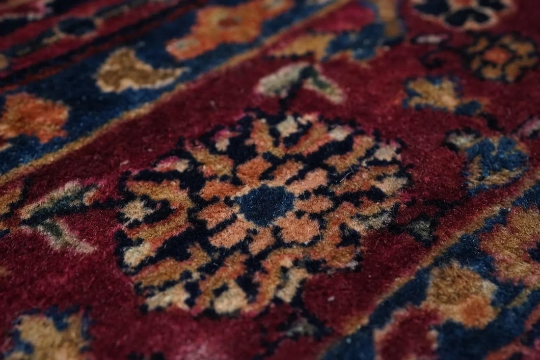 Antique Sarouk Rug 4'1'' x 6'7'' - 9