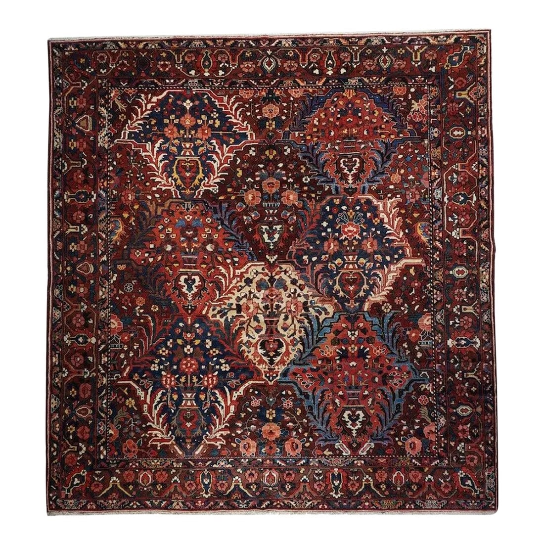 Vintage Bakhtiari Rug 11'2'' X 11'10'' (1 of 11)