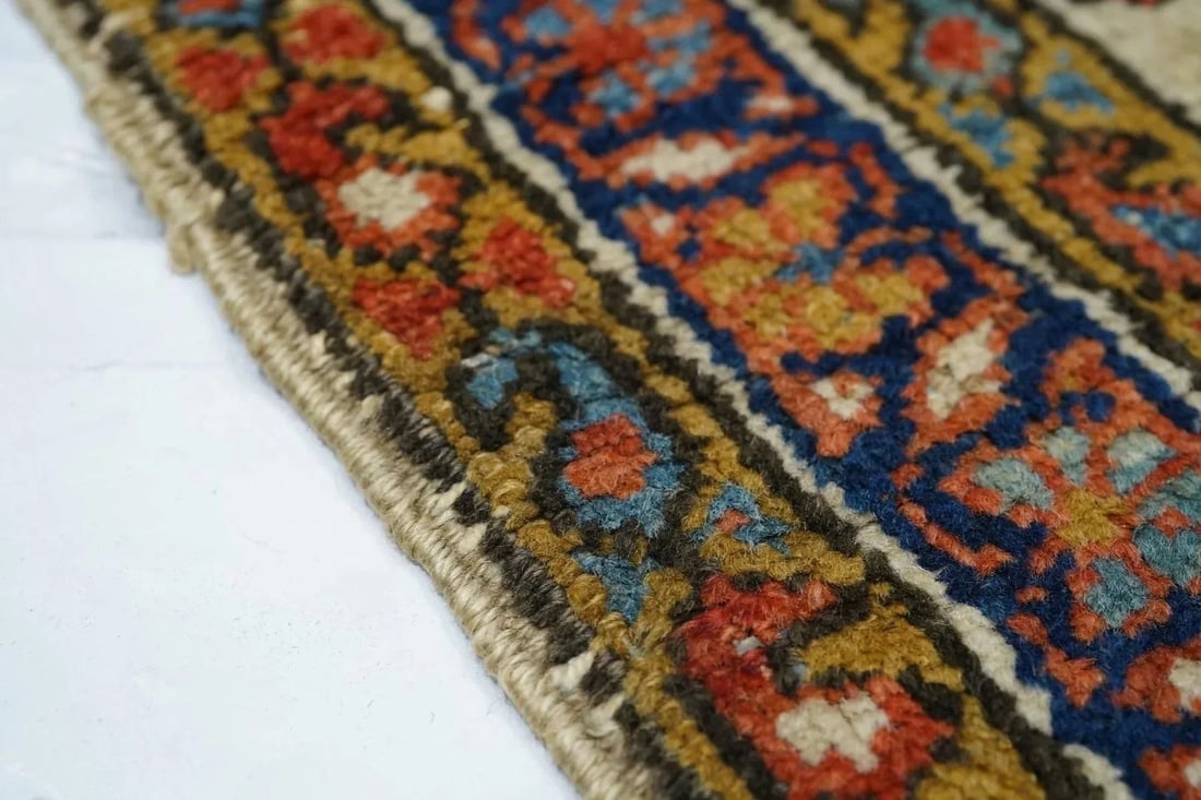 Antique Heriz Rug 3'1'' x 5'5'' - 4