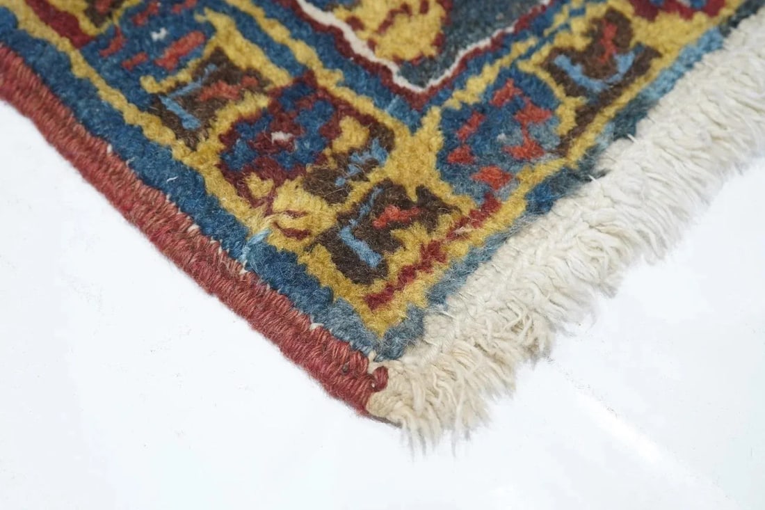 Vintage Heriz Rug 6'7'' x 9'9'' - 4