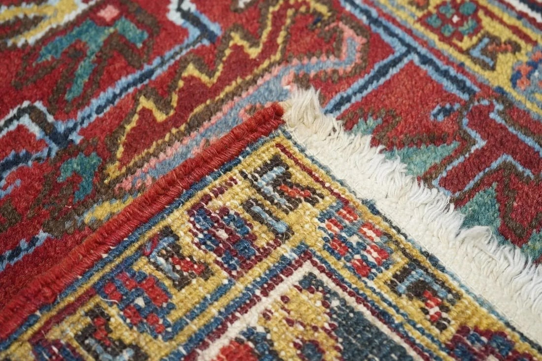 Vintage Heriz Rug 6'7'' x 9'9'' - 8