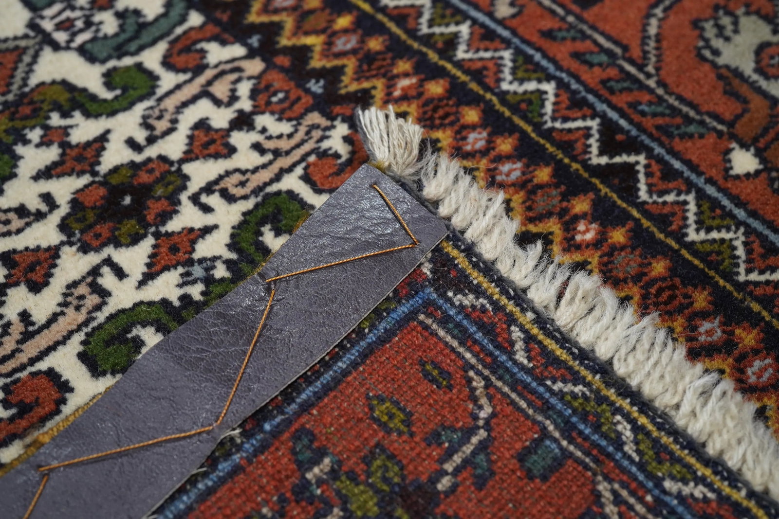 1970s Ghashgaie Persian Rug-4"²3"³ × 6"² - 5