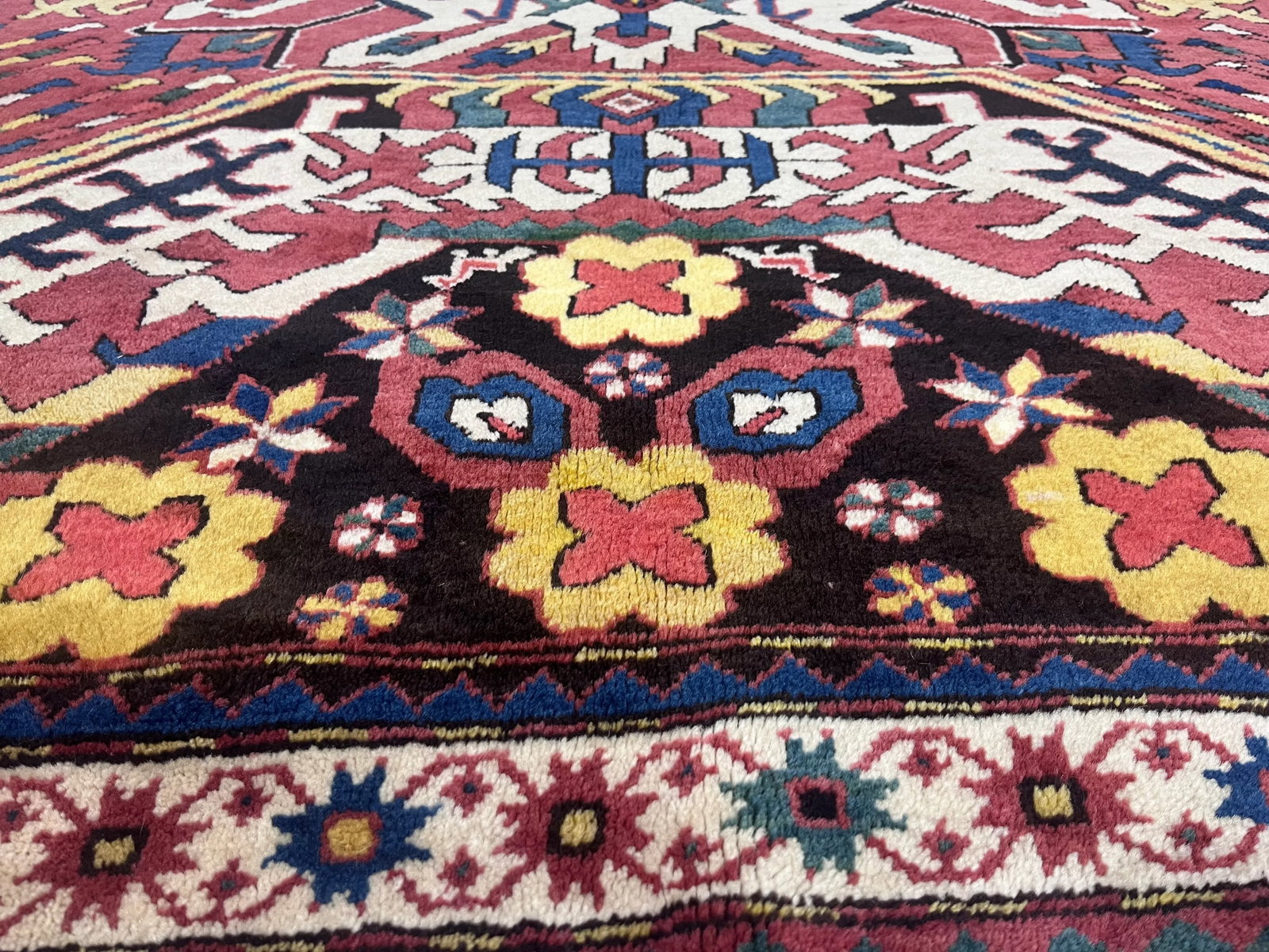 Fine Antique Kazak Wool Rug 4'9" X 7'2" - 7
