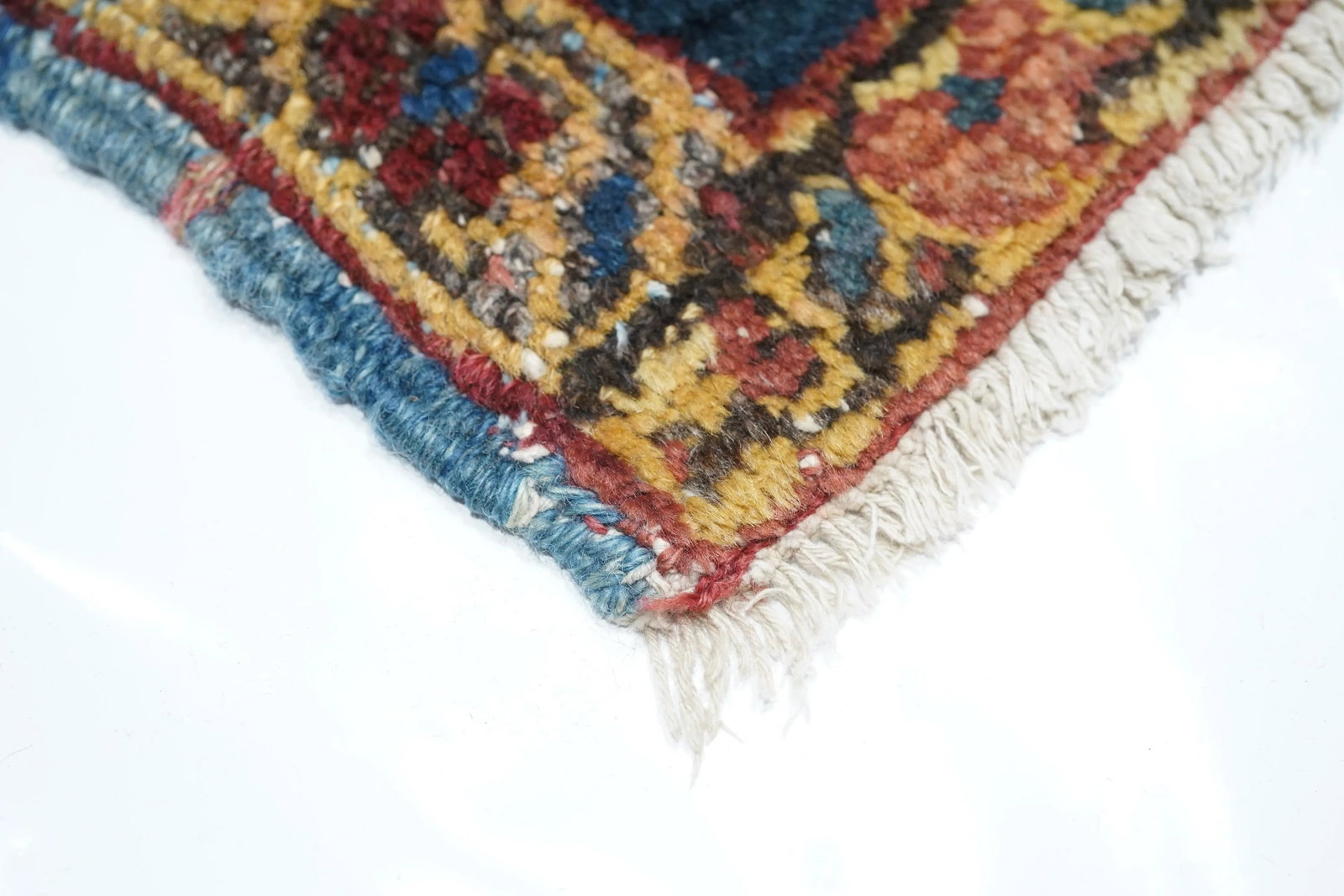 Antique Hand Made Heriz Persian Rug - 7