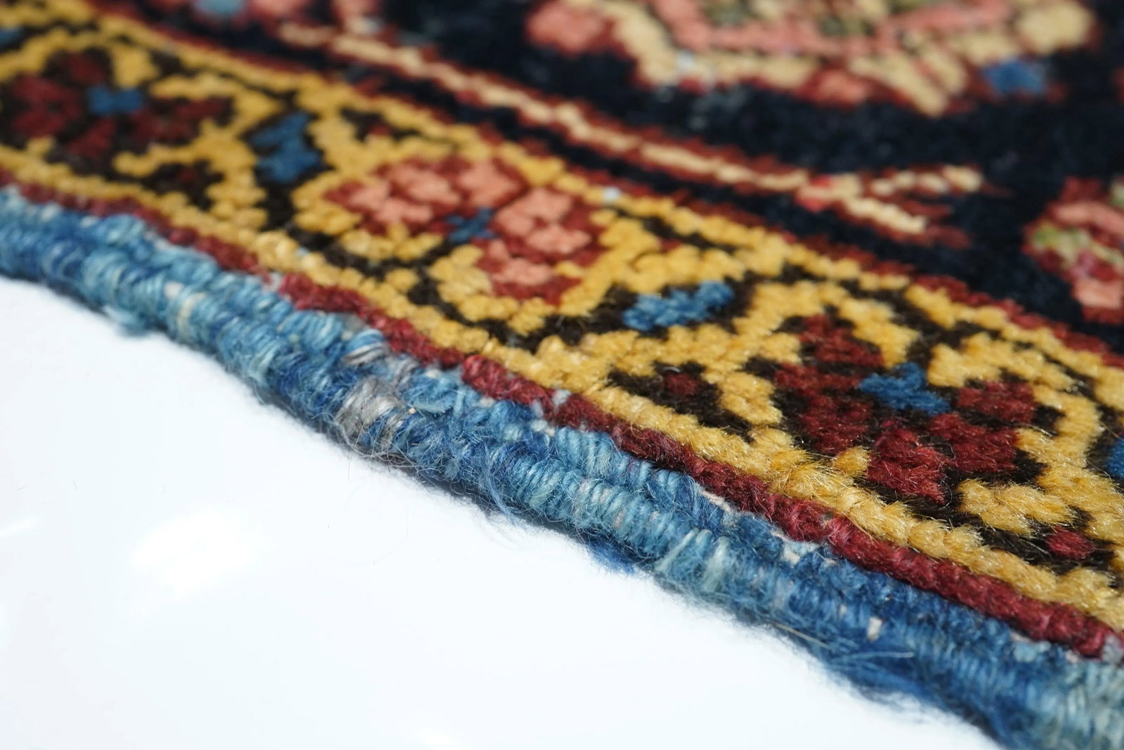 Antique Hand Made Heriz Persian Rug - 9