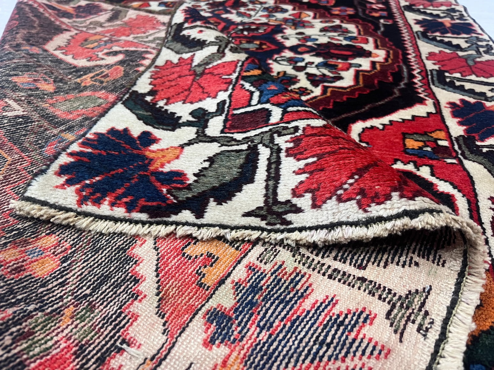 Fine Antique Persian Bakhtiari Rug 3'4" X 9'11" - 5