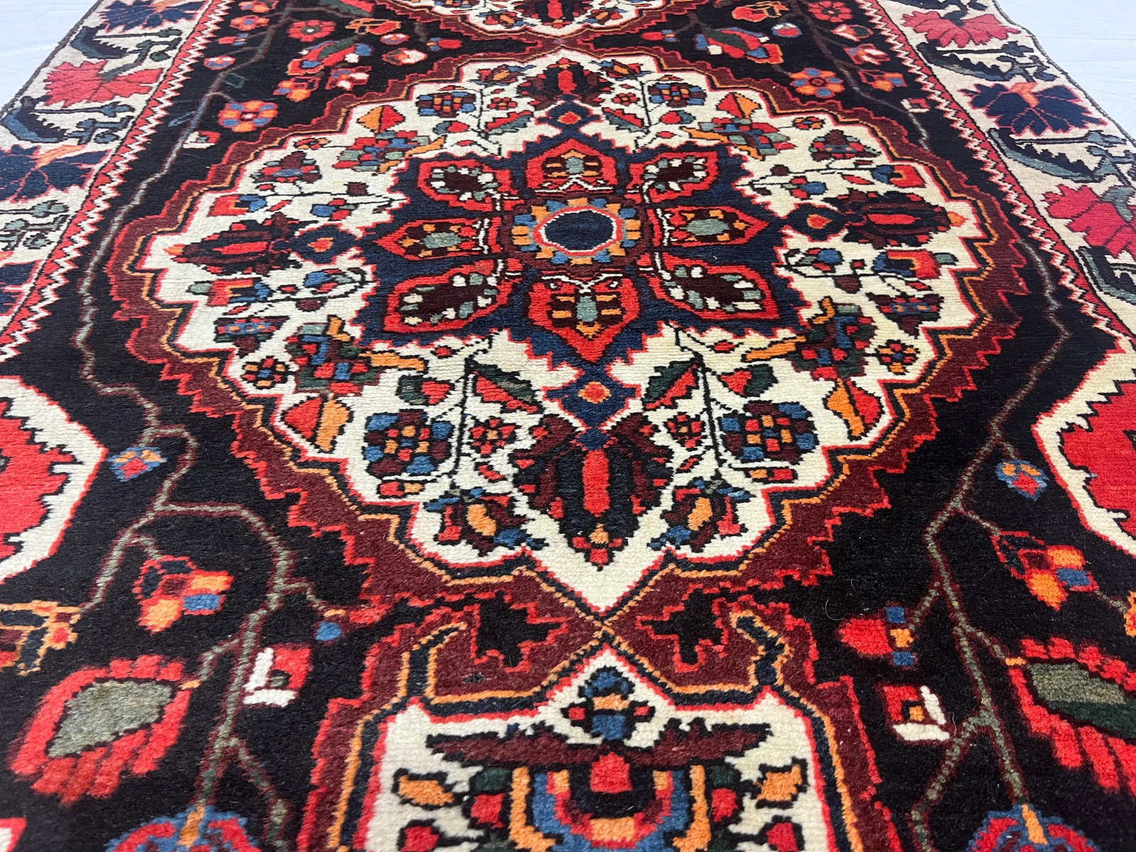Fine Antique Persian Bakhtiari Rug 3'4" X 9'11" - 7