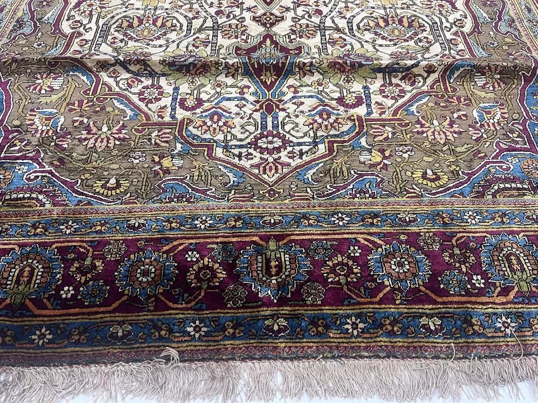 Extremely Fine and Rare Antique Persian Silk on Silk Farahan Rug - 4