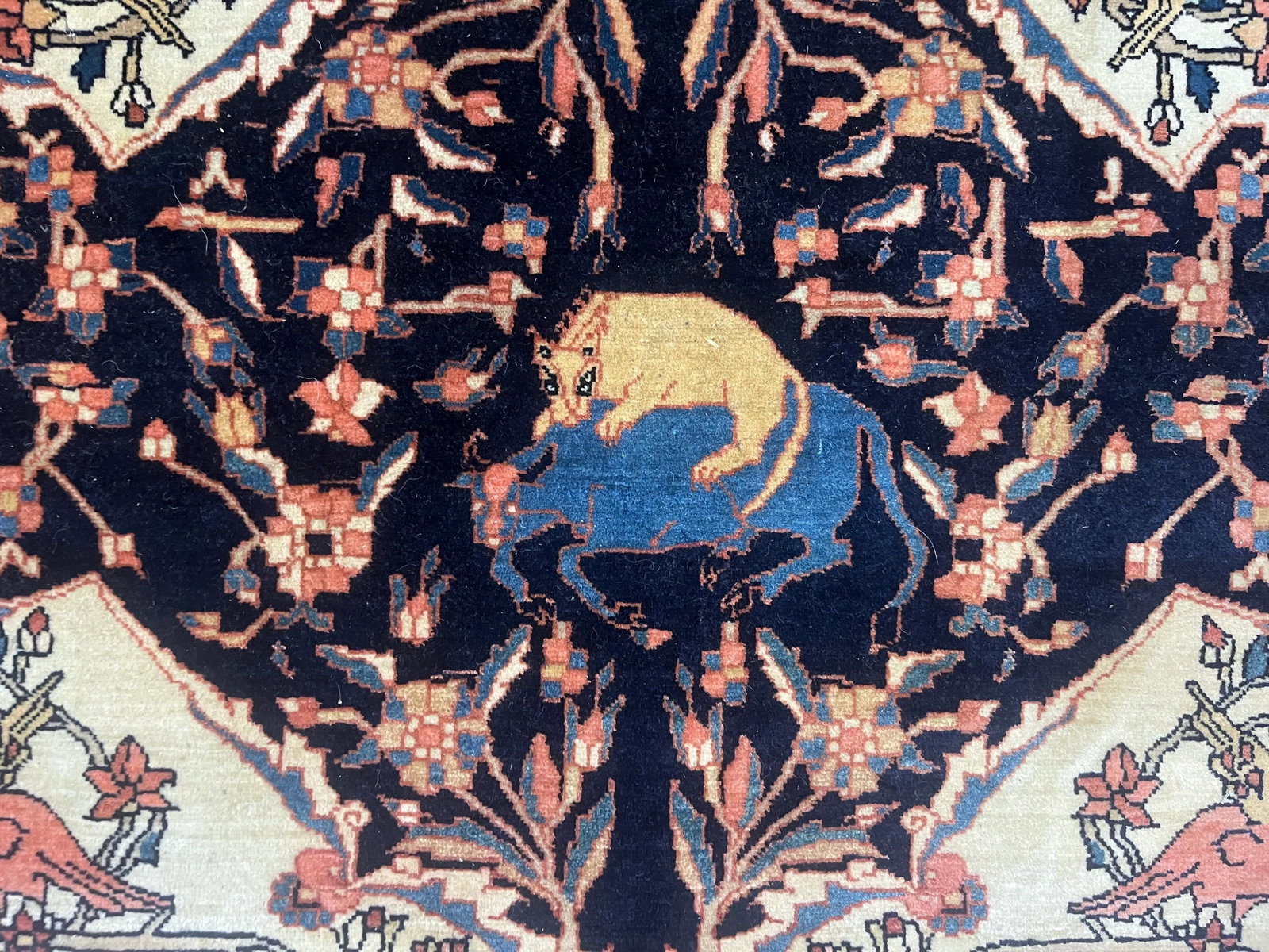 Fine Antique Persian Farahan Sarouk Wool Rug - 4