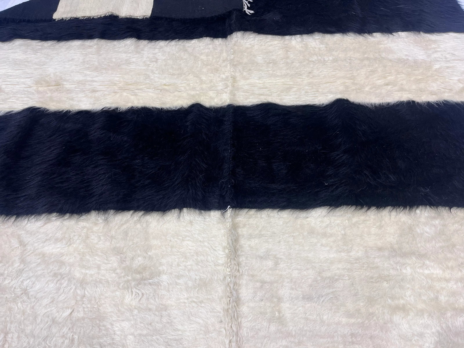 Fine Vintage Moroccan Wool Rug - 3