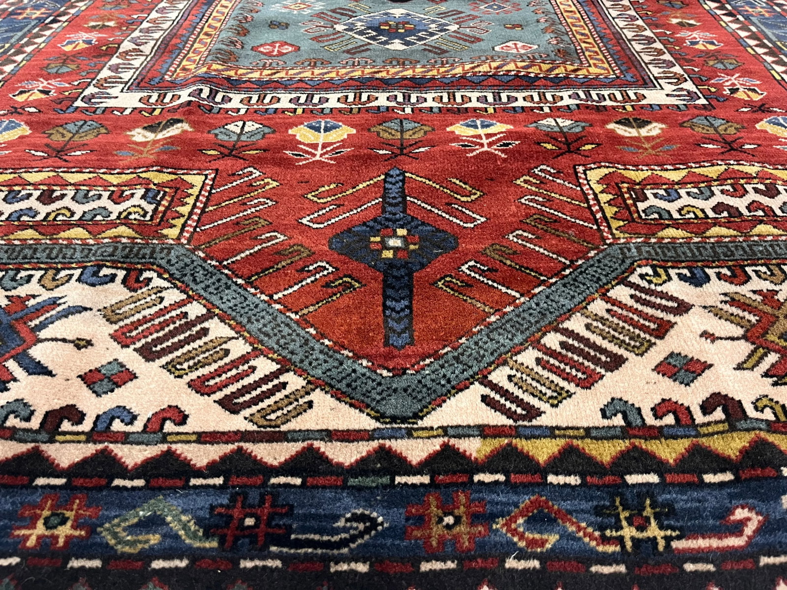 Fine Antique Kazak Wool Rug 5'1" X 7'11" - 3