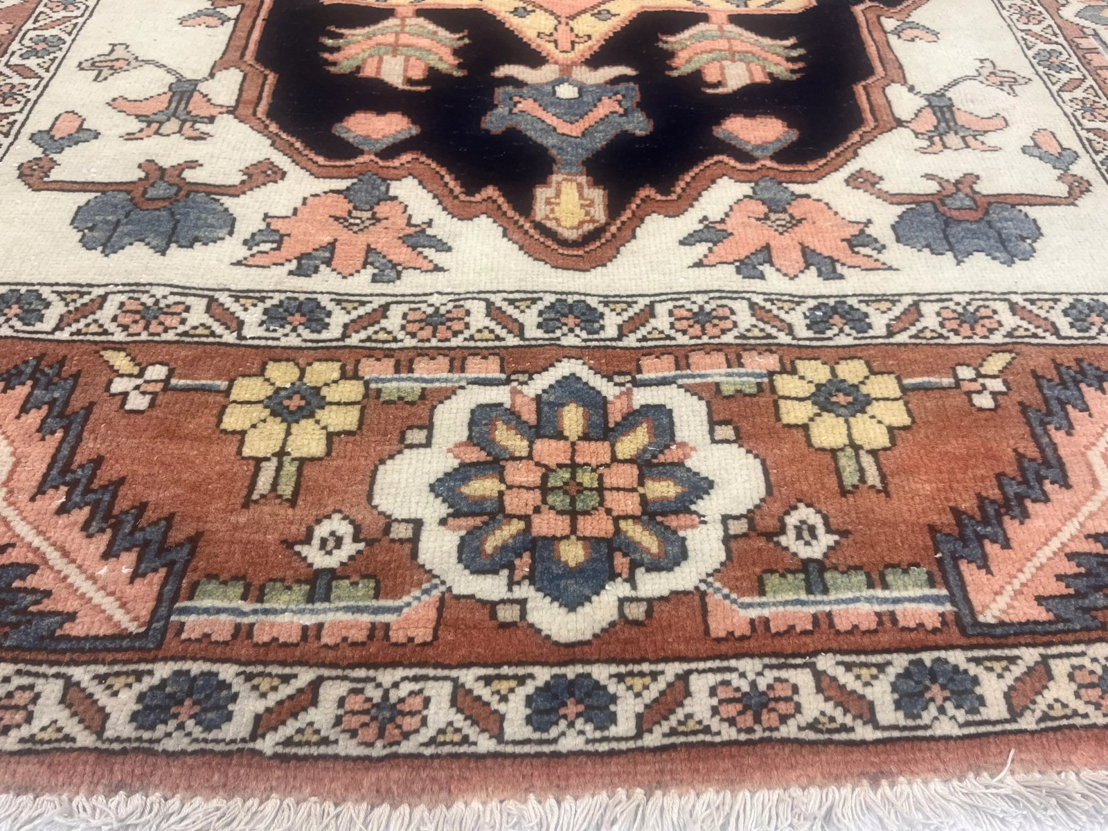Fine Vintage Persian Heriz Serapi Rug 4'10" X 7'6" - 3