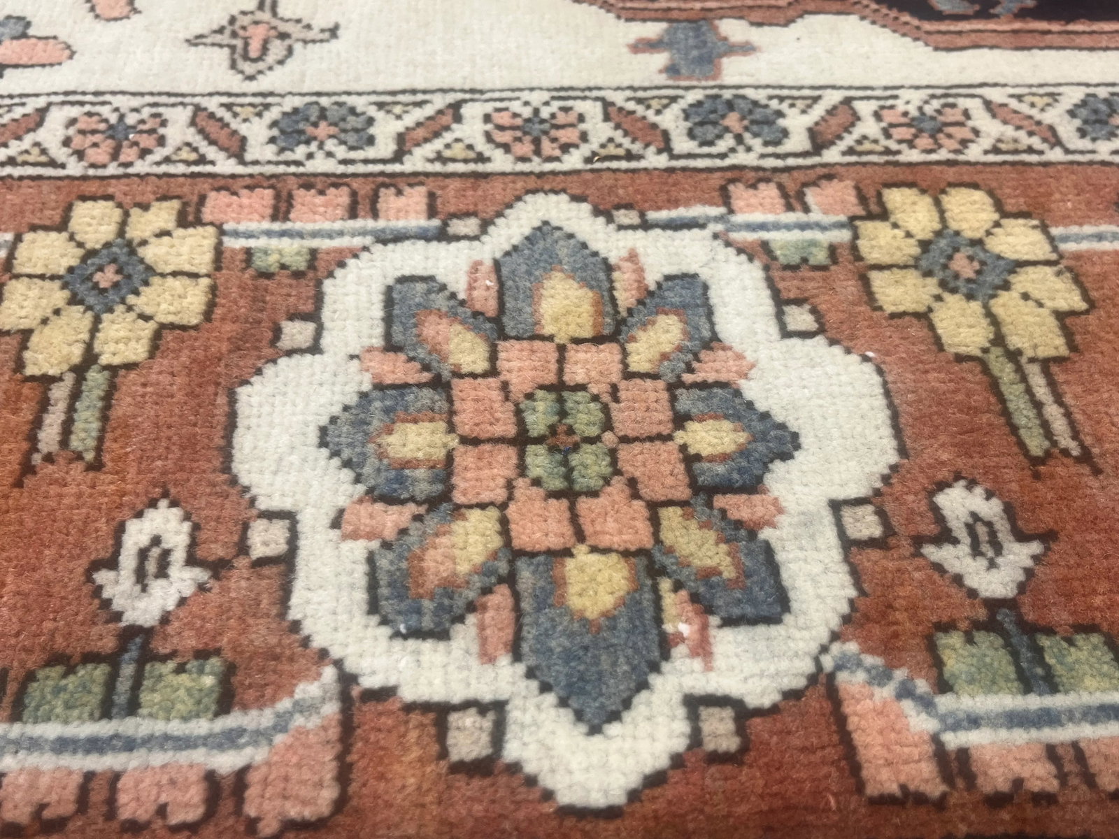 Fine Vintage Persian Heriz Serapi Rug 4'10" X 7'6" - 9
