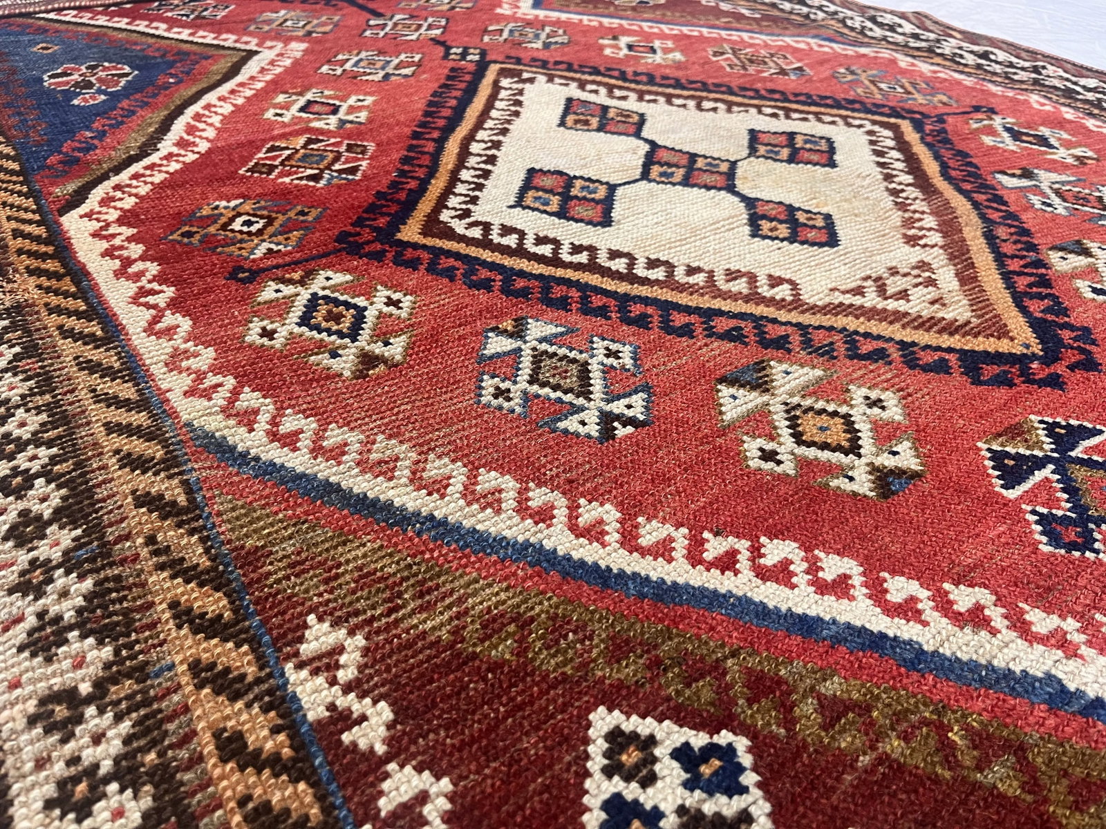 Fine Antique Persian Qashqai Rug 4'3" X 7'3" - 5