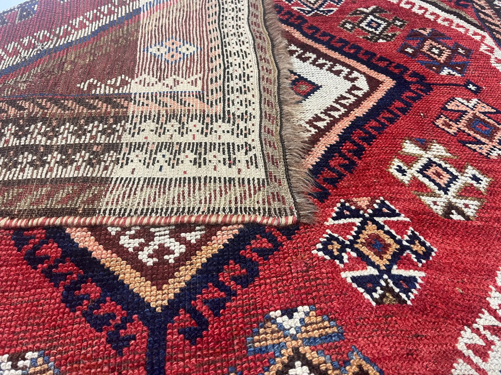 Fine Antique Persian Qashqai Rug 4'3" X 7'3" - 7