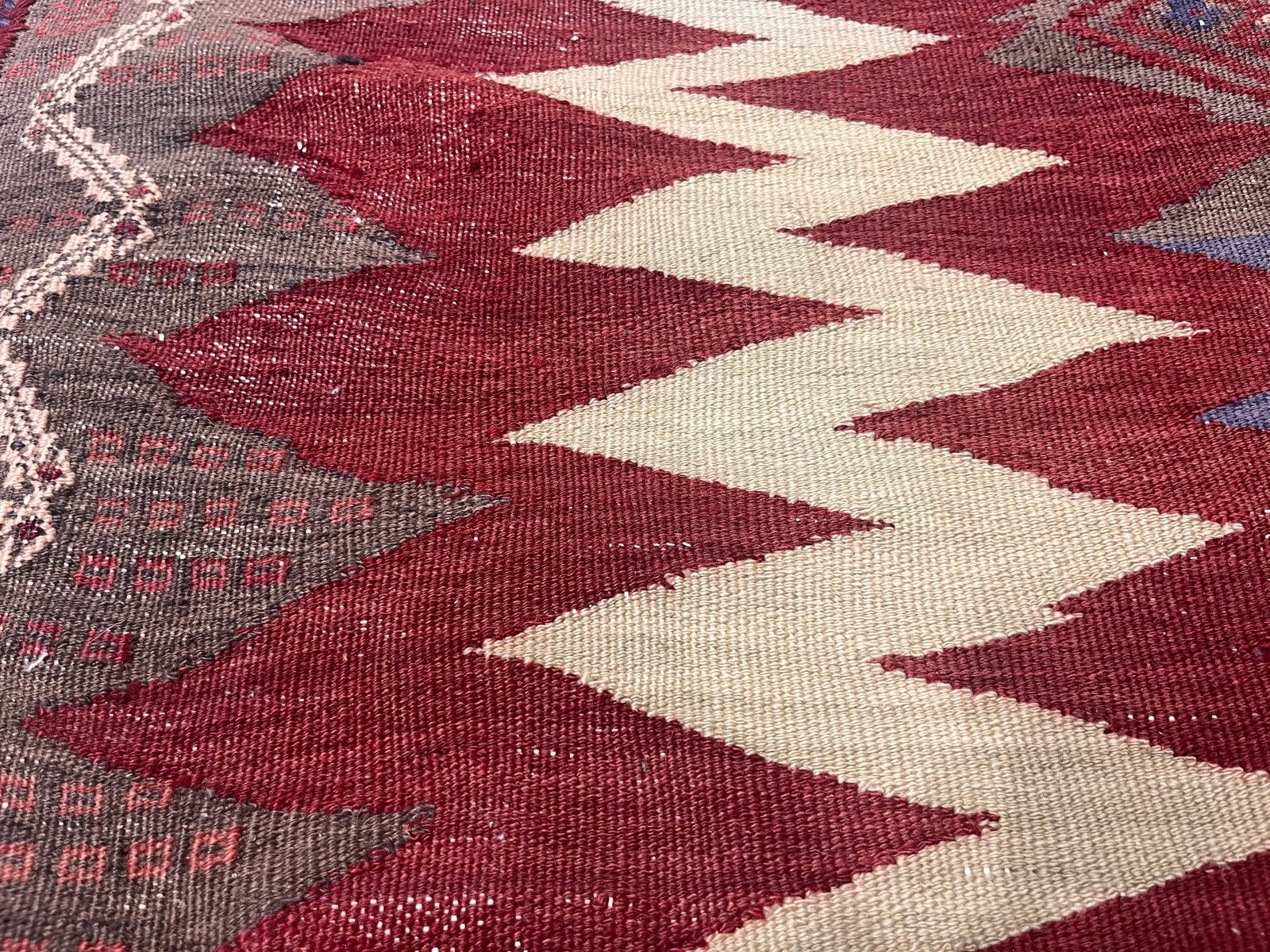 Antique Persian Tribal Kilim Rug 3'9" X 3'10" - 5