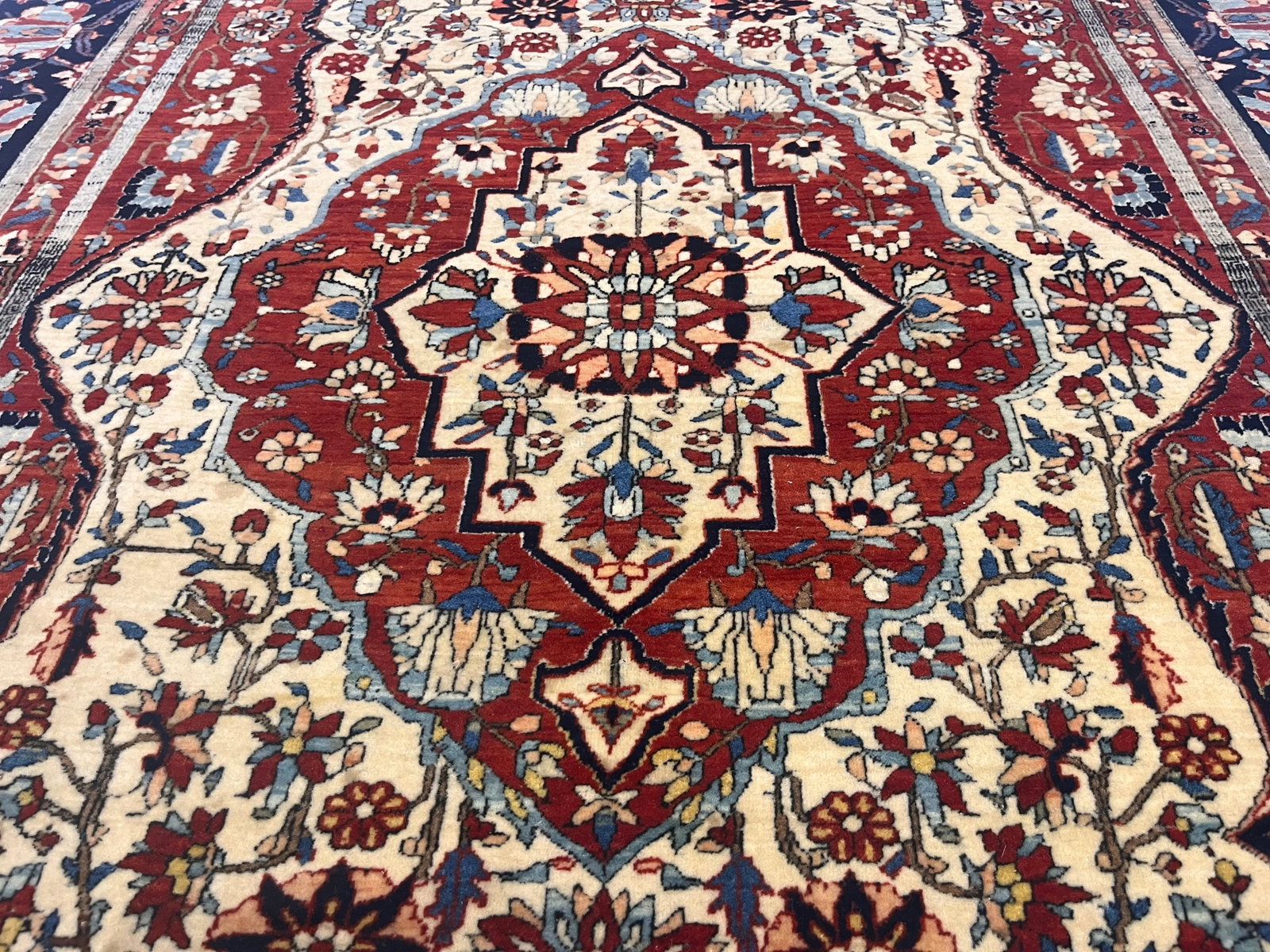 Antique Persian Mohtasham Kashan Rug 4'5" X 6'9" - 4