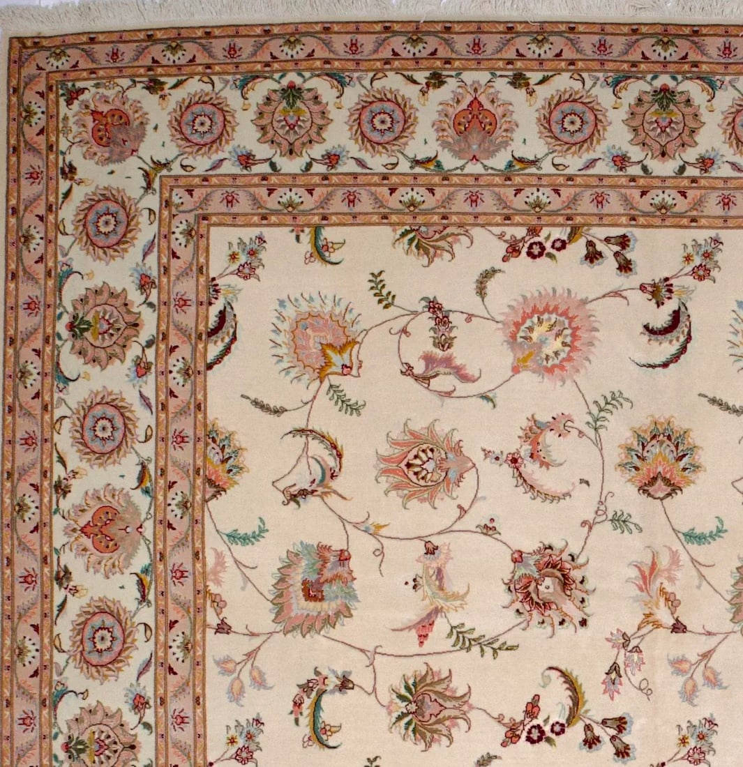 Extremely Fine Persian Tabriz Wool & Silk Rug 8'2" X 11'8" - 4