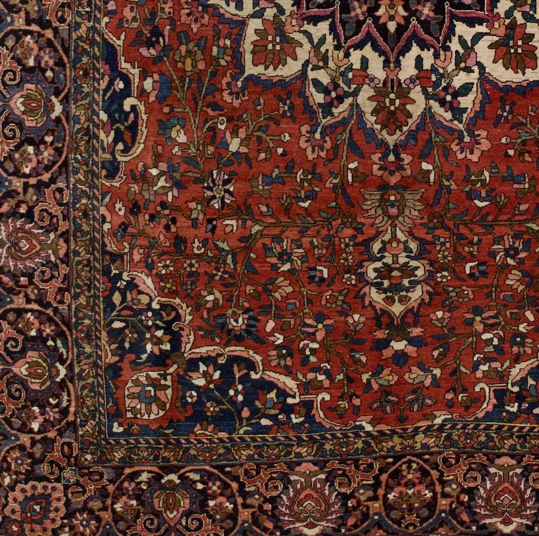 Fine Antique Persian Bakhtiari Rug 7'0" X 10'3" - 3