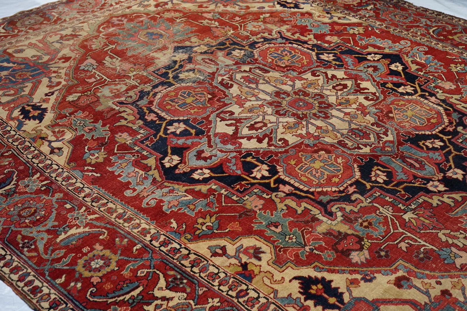 Antique Persian Serapi Rug 9'7" X 12'4" - 5