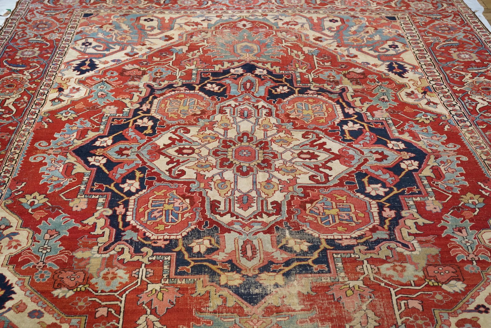 Antique Persian Serapi Rug 9'7" X 12'4" - 6