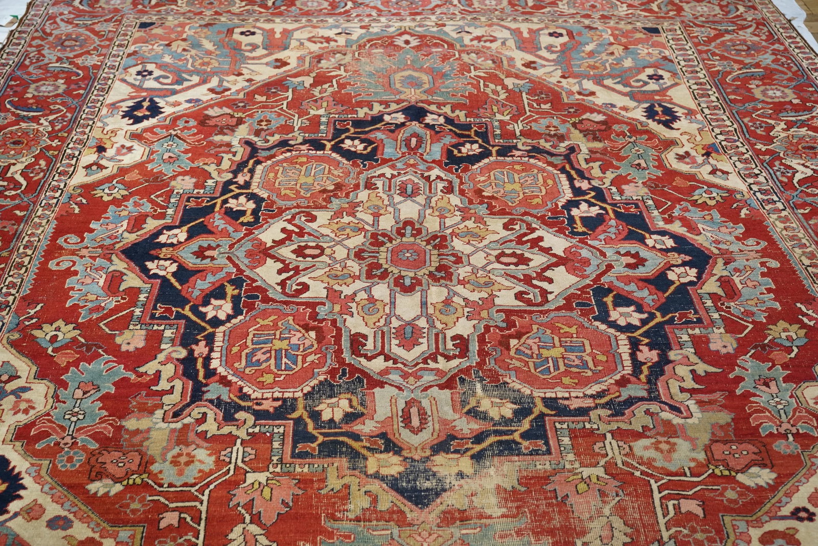 Antique Persian Serapi Rug 9'7" X 12'4" - 7