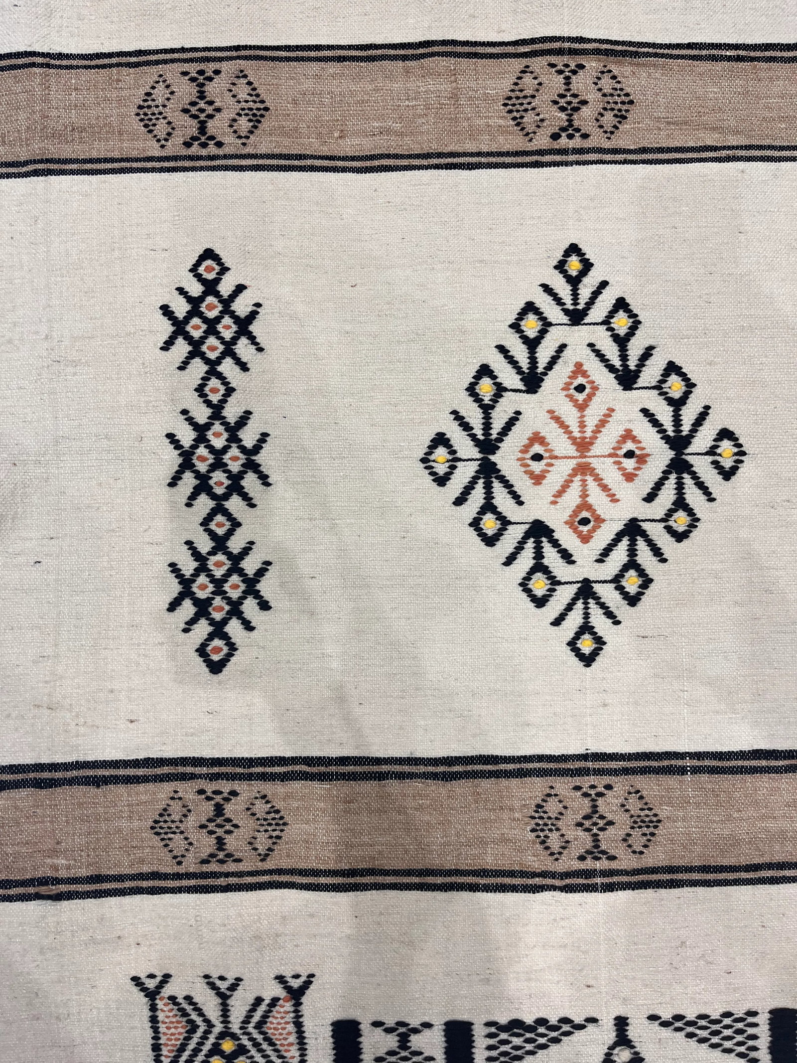 Vintage Moroccan Rug 5'10" X 8'5" - 7