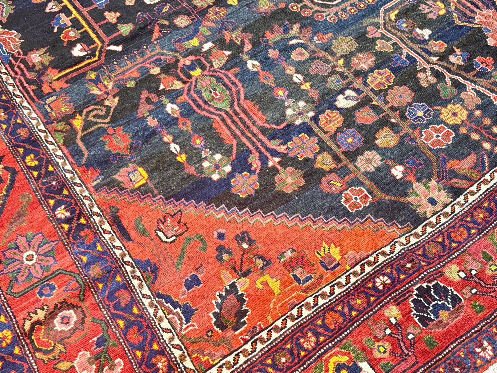 Vintage Bakhtiari Rug 12'6'' X 14'11'' - 4