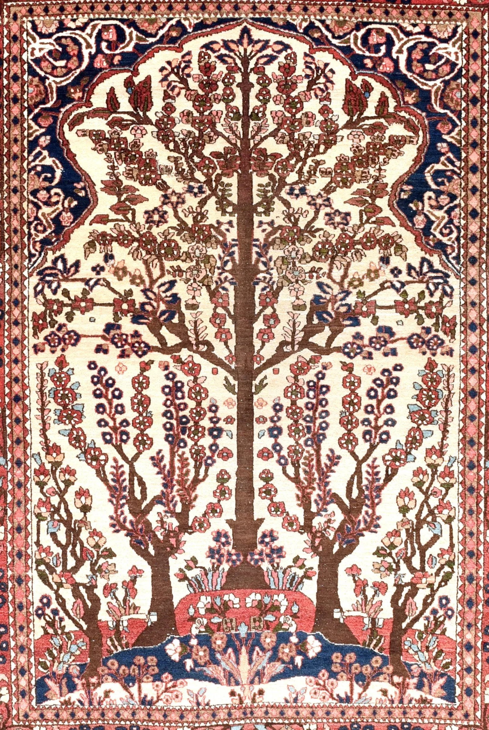 Antique Ivory Field Isfahan Persian Area Rug - 3
