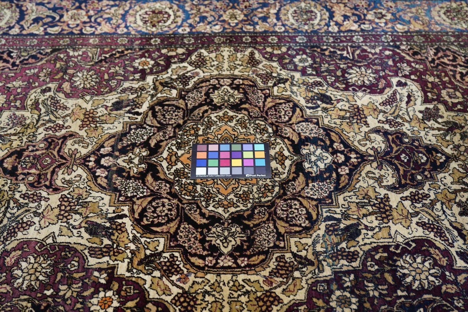 Early 20th Century Persian Tehran Rug 4'7'' X 6'7'' - 5