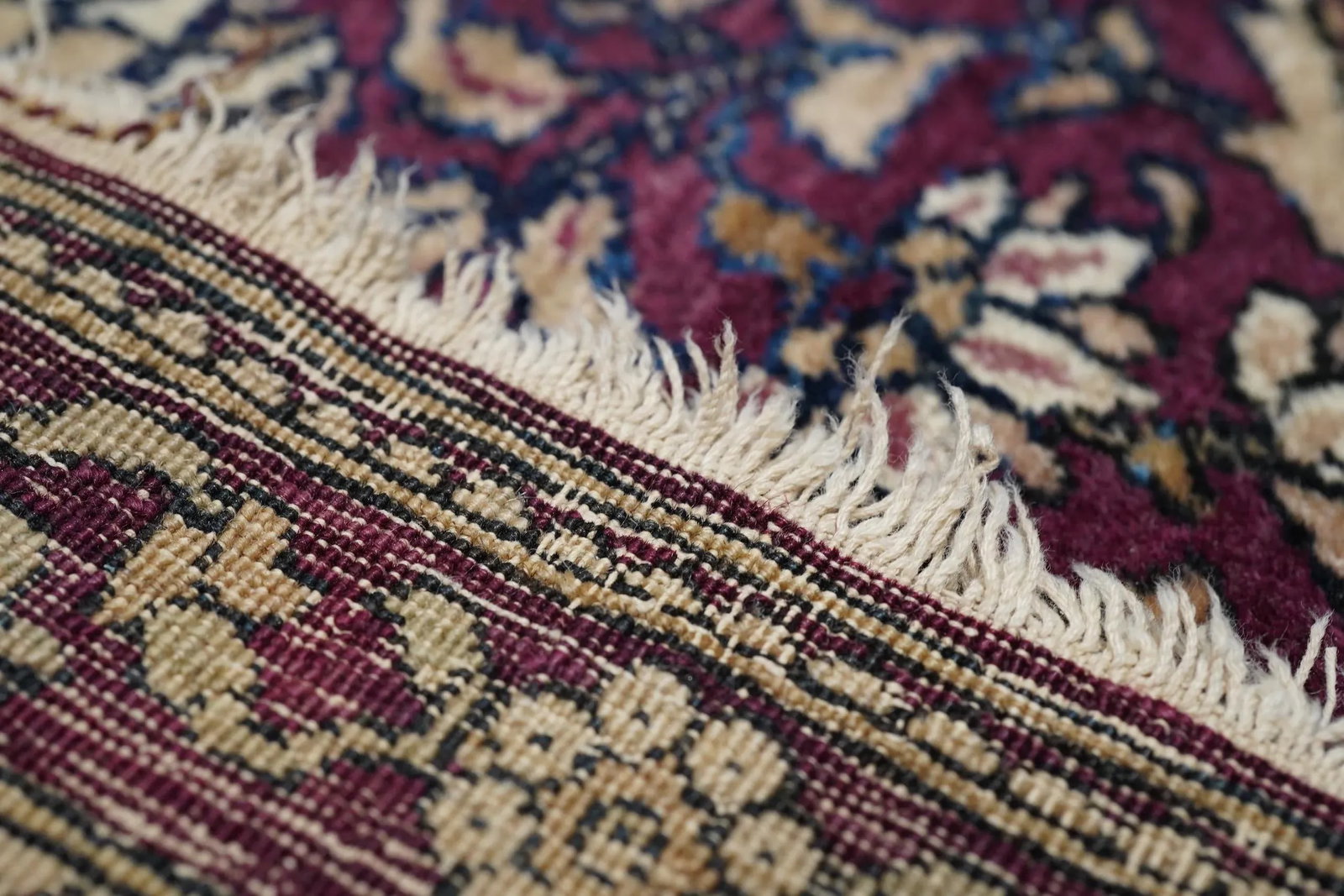 Early 20th Century Persian Tehran Rug 4'7'' X 6'7'' - 6