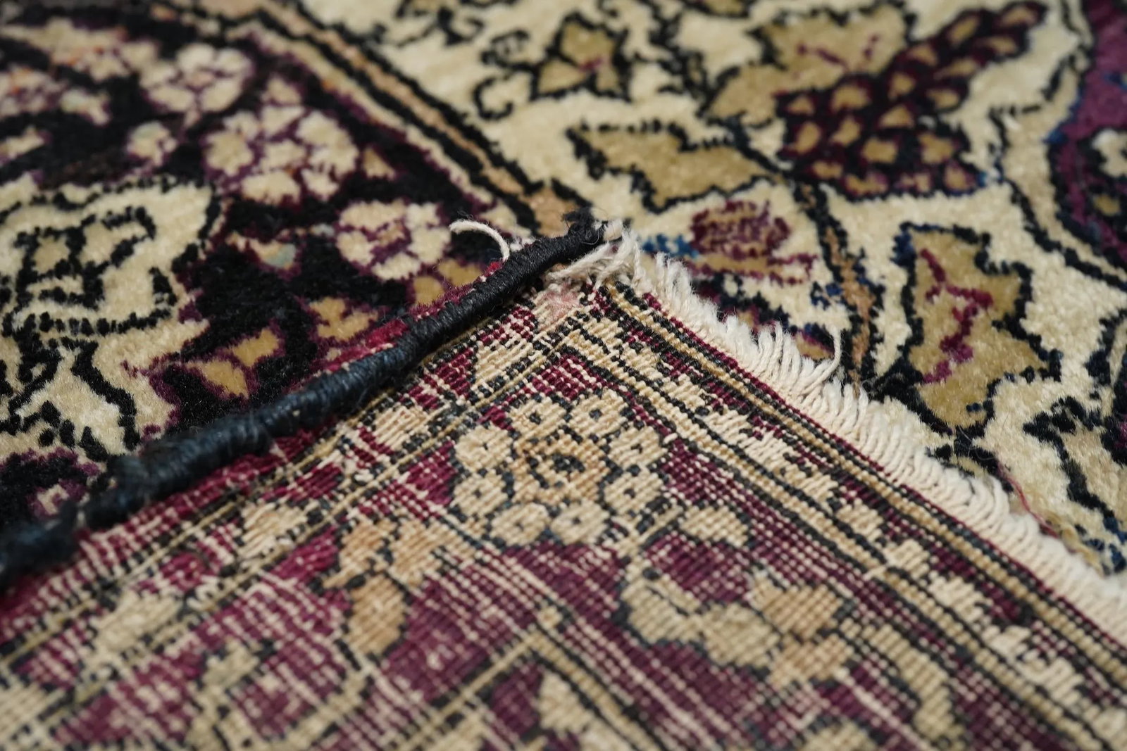 Early 20th Century Persian Tehran Rug 4'7'' X 6'7'' - 7