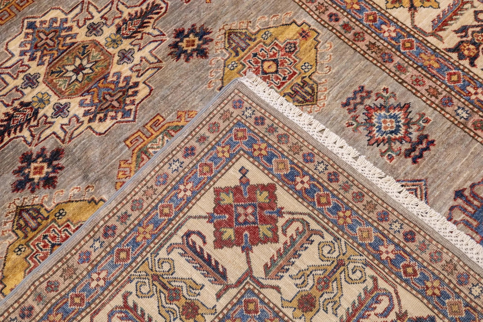 Contemporary Fine Pak Kazak Rug 6'0" X 9'3'' - 11