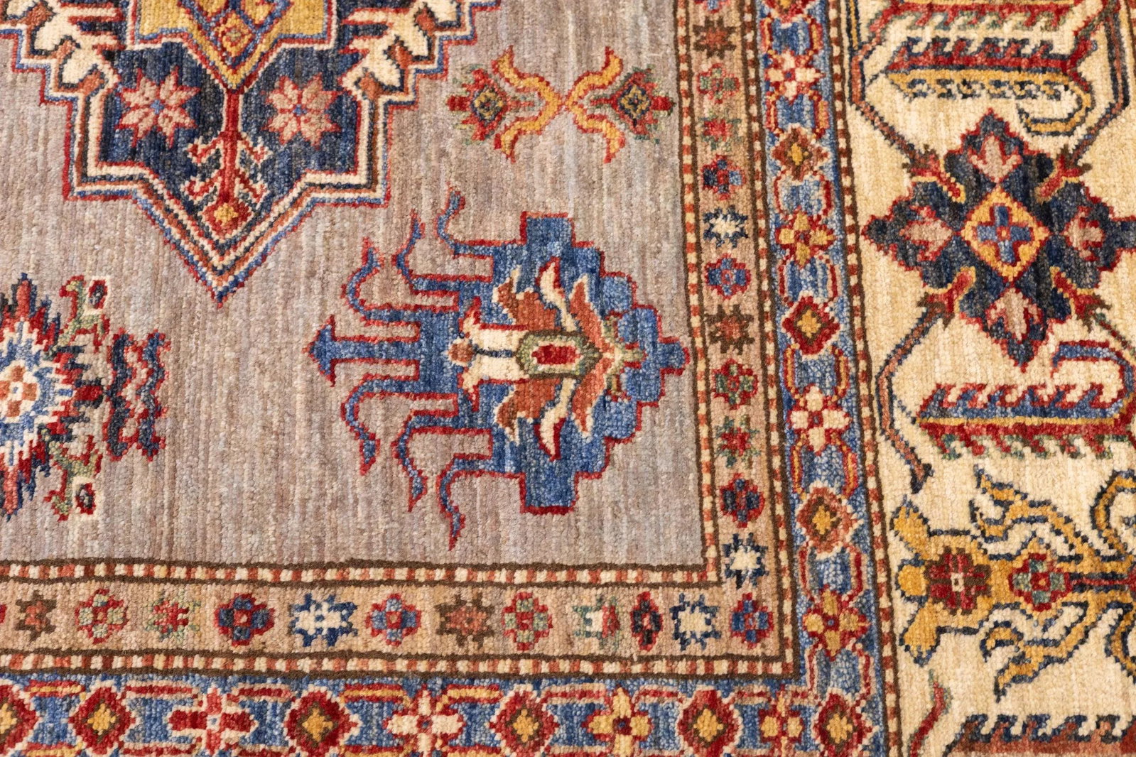 Contemporary Fine Pak Kazak Rug 6'0" X 9'3'' - 5