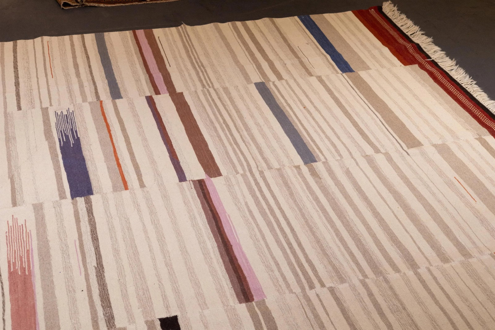Fine Vintage Scandinavian Kilim Rug 8'4'' X 12'2'' - 5