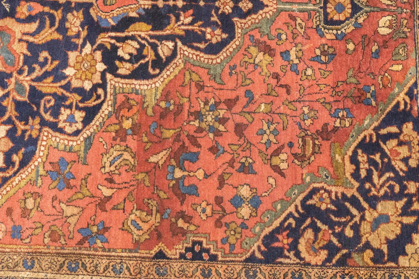 Antique Persian Farahan Sarouk Rug 4'6'' X 6'7'' - 9