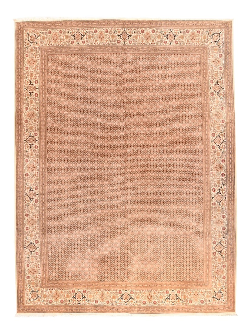 1970s Rust Tabriz Persian Area Rug: Northwestern Persia This urban carpet clearly shows a Heriz influence, with its semi-geometric drawing of a buff octofoil medallion centred by a light blue concentric sub-medallion. The ragged palette