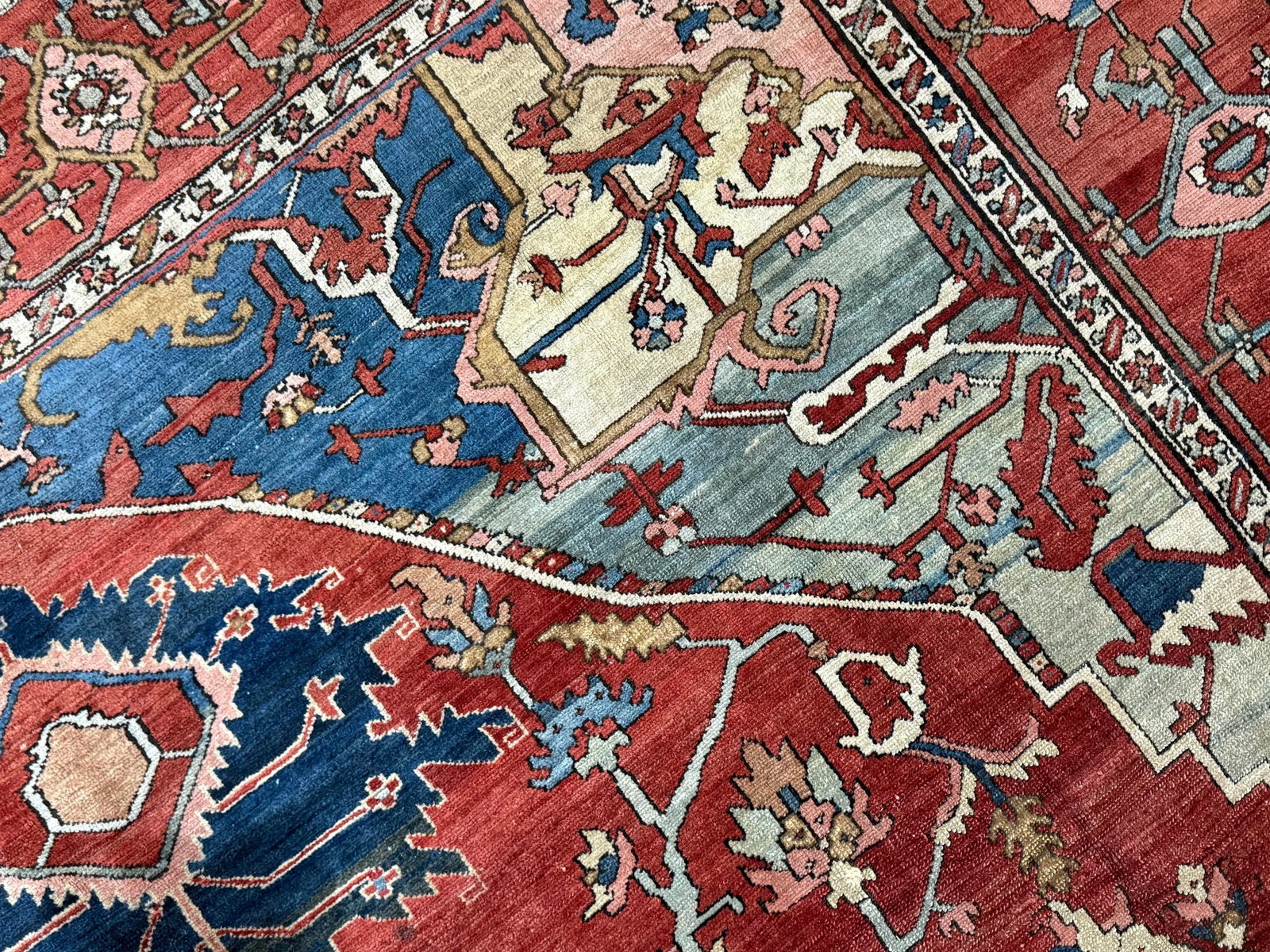 Antique Persian Serapi Rug 9'11" X 13'4" - 13