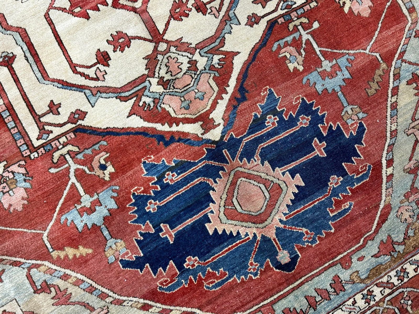 Antique Persian Serapi Rug 9'11" X 13'4" - 15