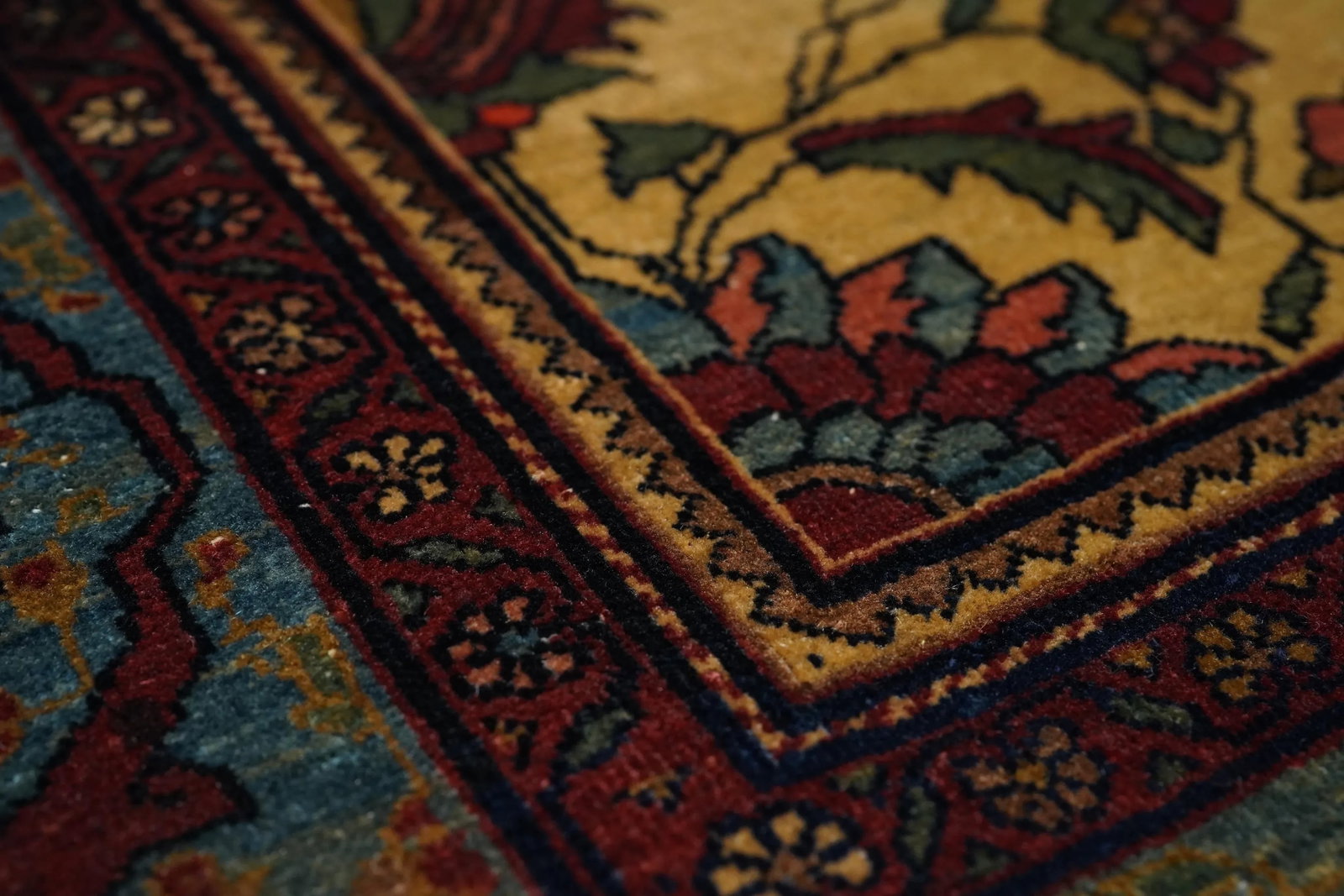 Antique Red Farahan Persian Area Rug - 6