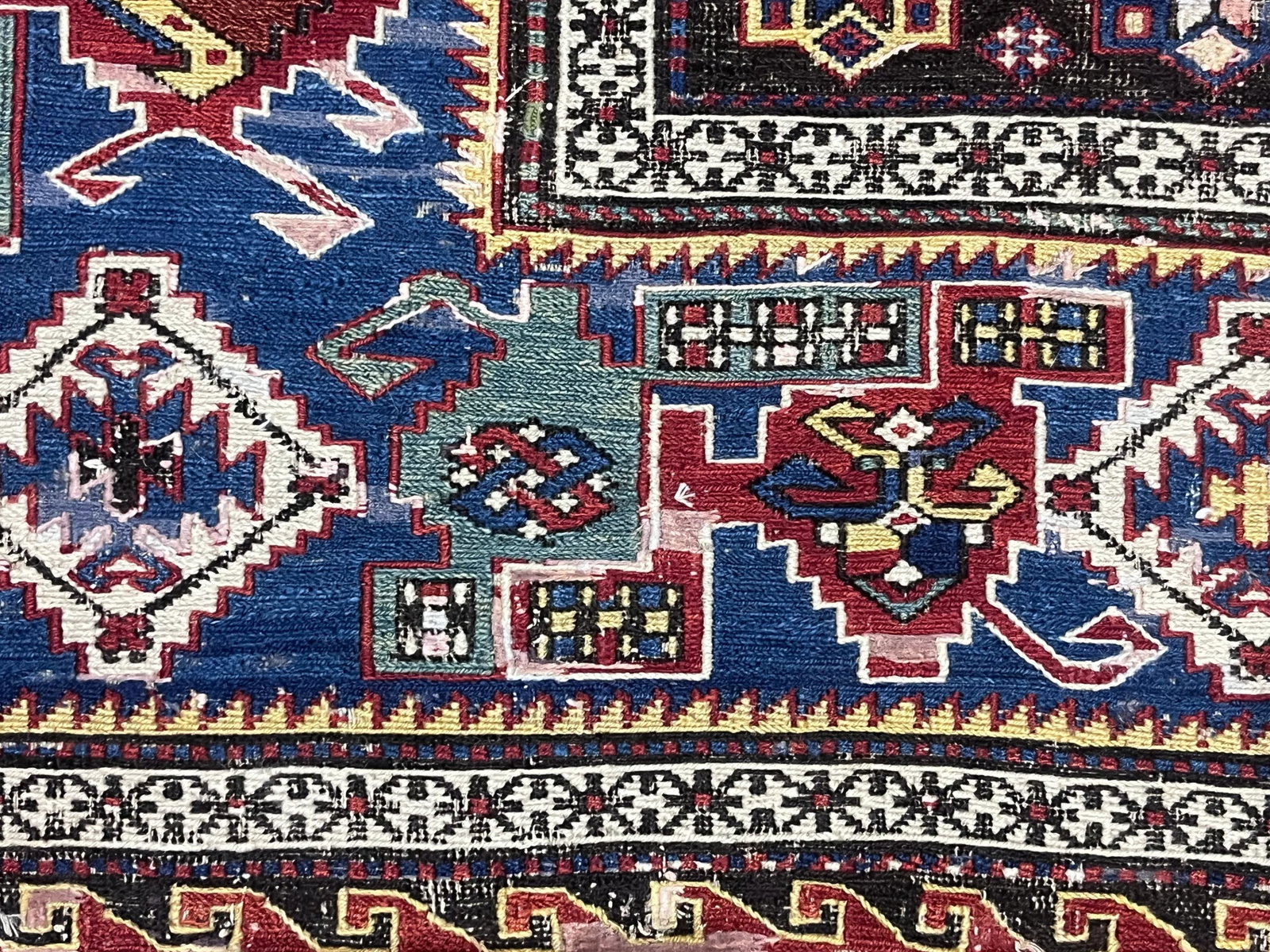 Fine Antique Caucasian Sumak Rug 6'10" X 9'5" - 4