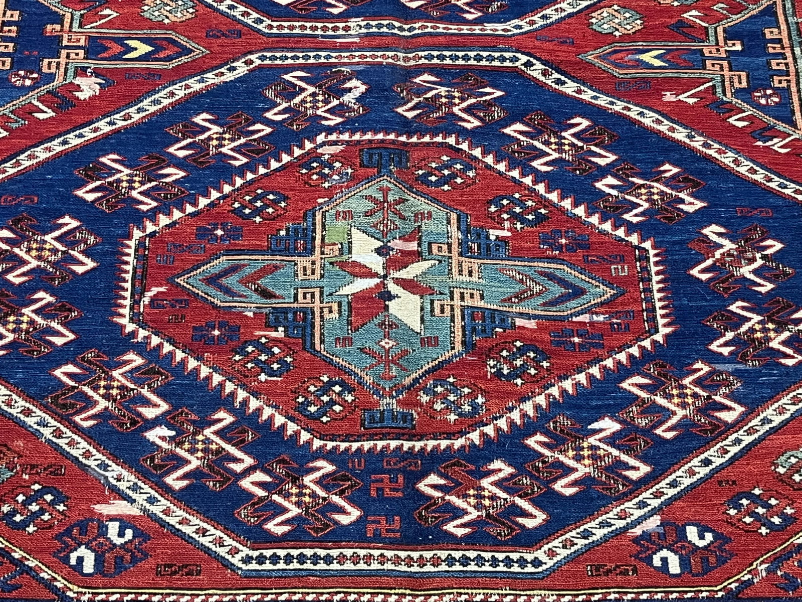 Fine Antique Caucasian Sumak Rug 6'10" X 9'5" - 5