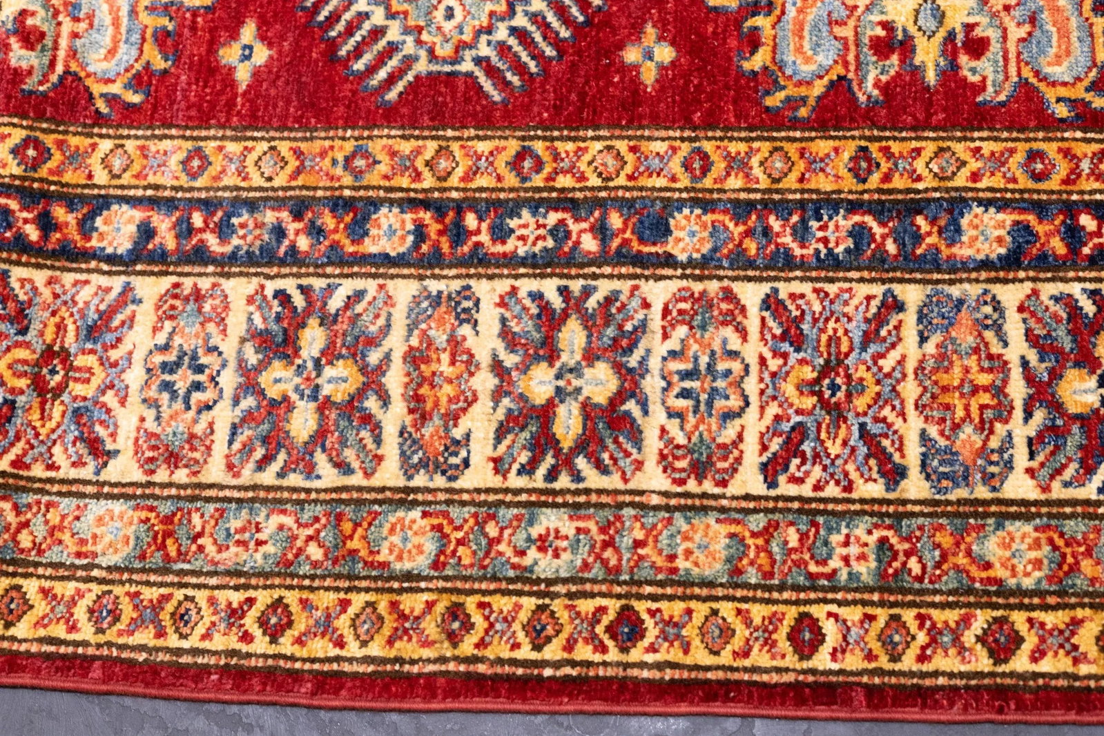 Pak Kazak Rug 5'1'' X 6'5'' - 10