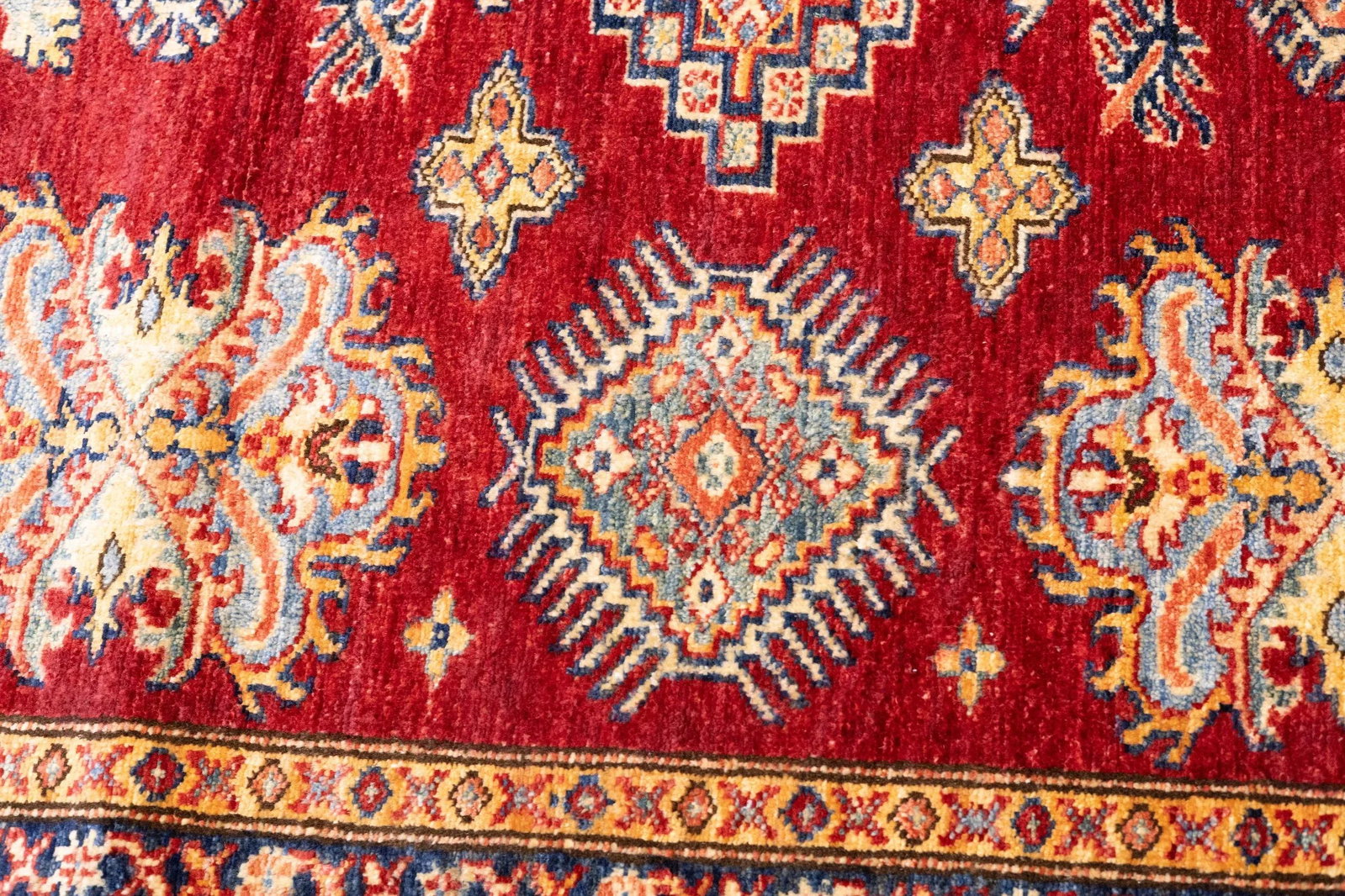 Pak Kazak Rug 5'1'' X 6'5'' - 8