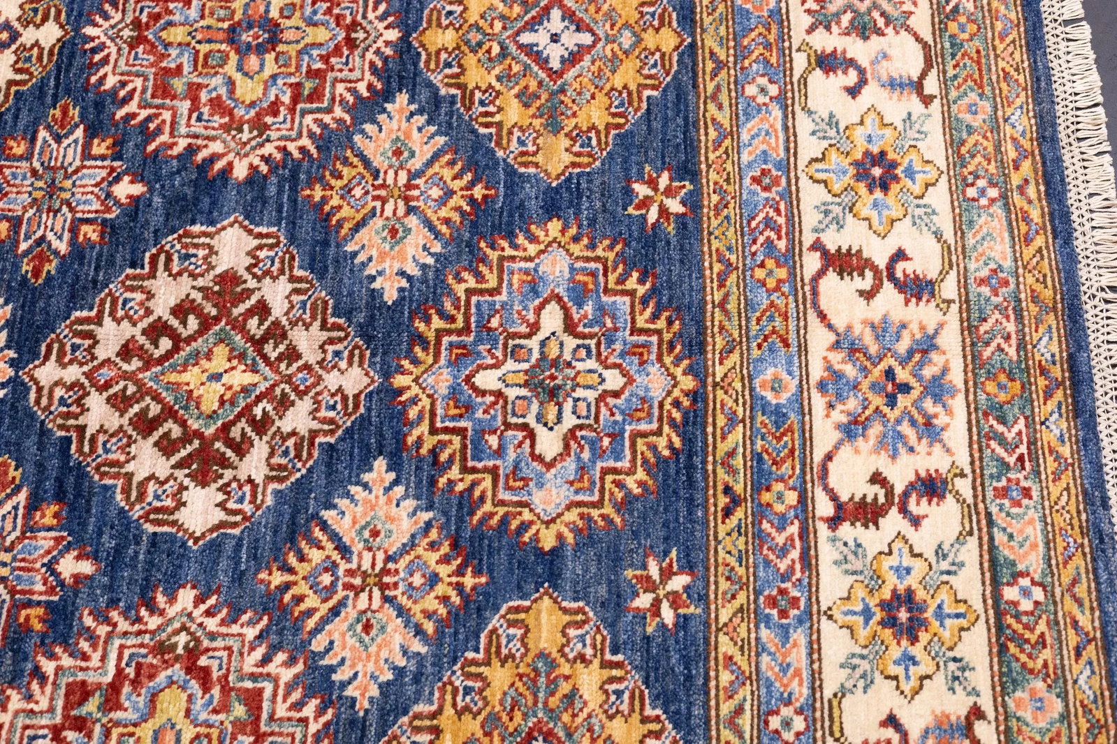Contemporary Kazak Rug 4'11'' X 7'1'' - 11
