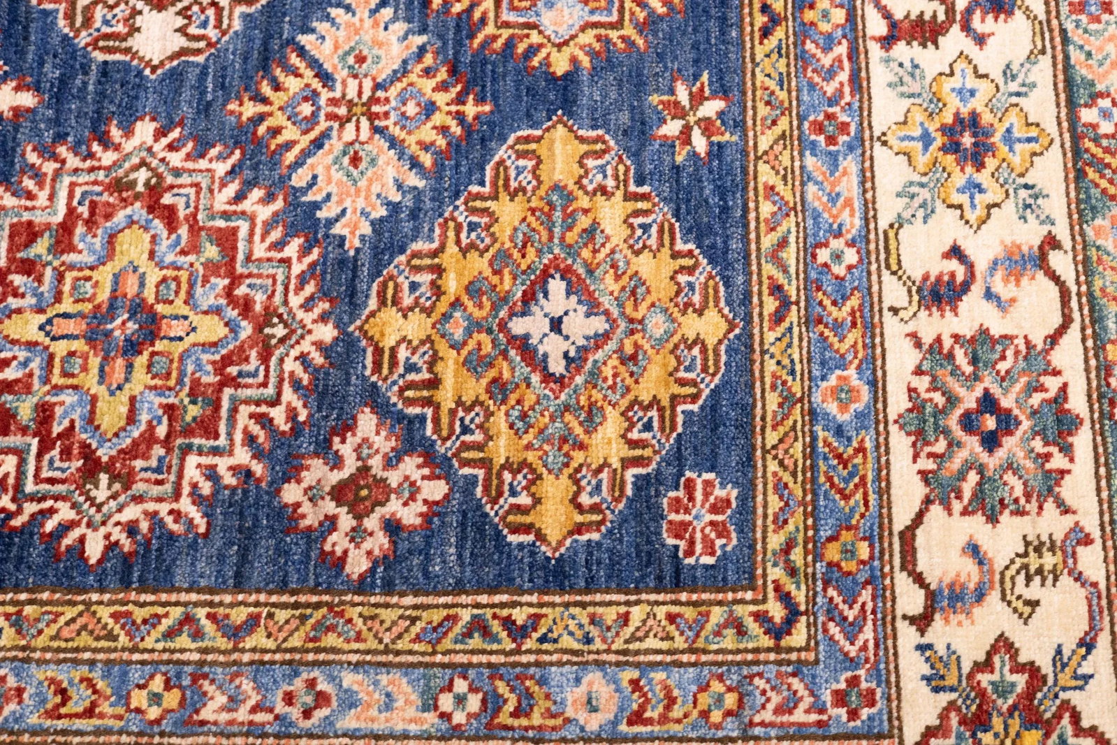 Contemporary Kazak Rug 4'11'' X 7'1'' - 7