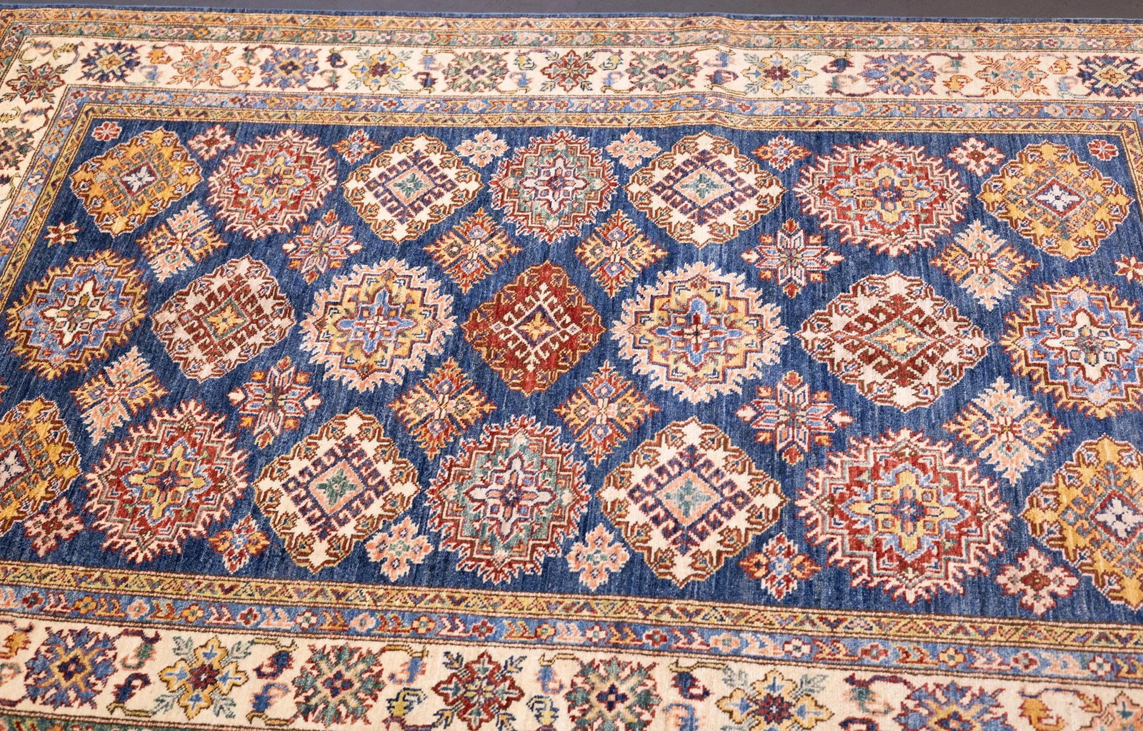 Contemporary Kazak Rug 4'11'' X 7'1'' - 8