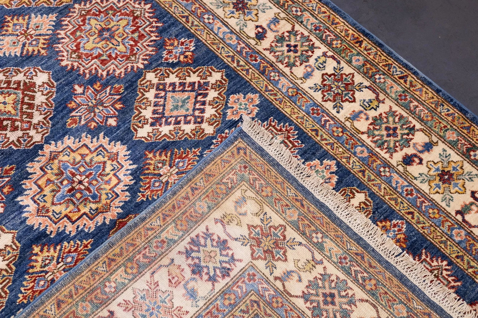 Contemporary Kazak Rug 4'11'' X 7'1'' - 9